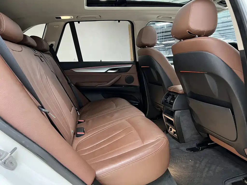 BMW X5 2017 — фото 18