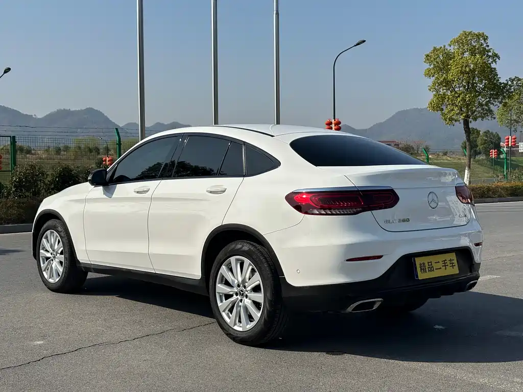 Mercedes-Benz GLC Coupe 2021 — фото 15