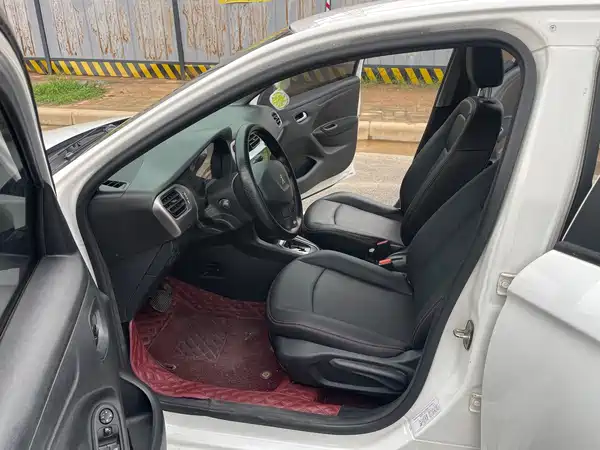 Peugeot 301 2016