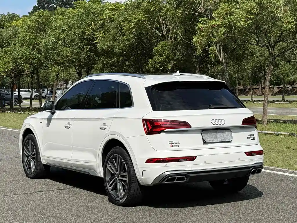 Audi Q5L 2022