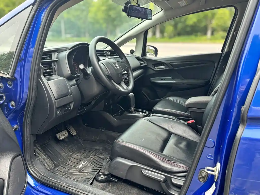 Honda Fit 2015 — фото 8