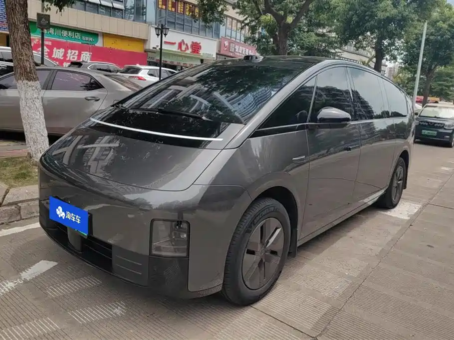 Li Auto Li MEGA 2025