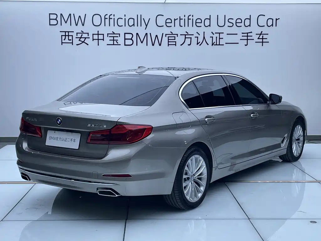 BMW 5 Series New Energy 2020 — фото 5