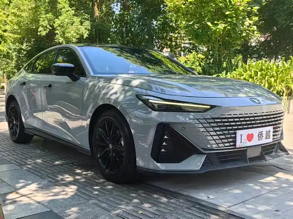 Changan UNI-V 2023