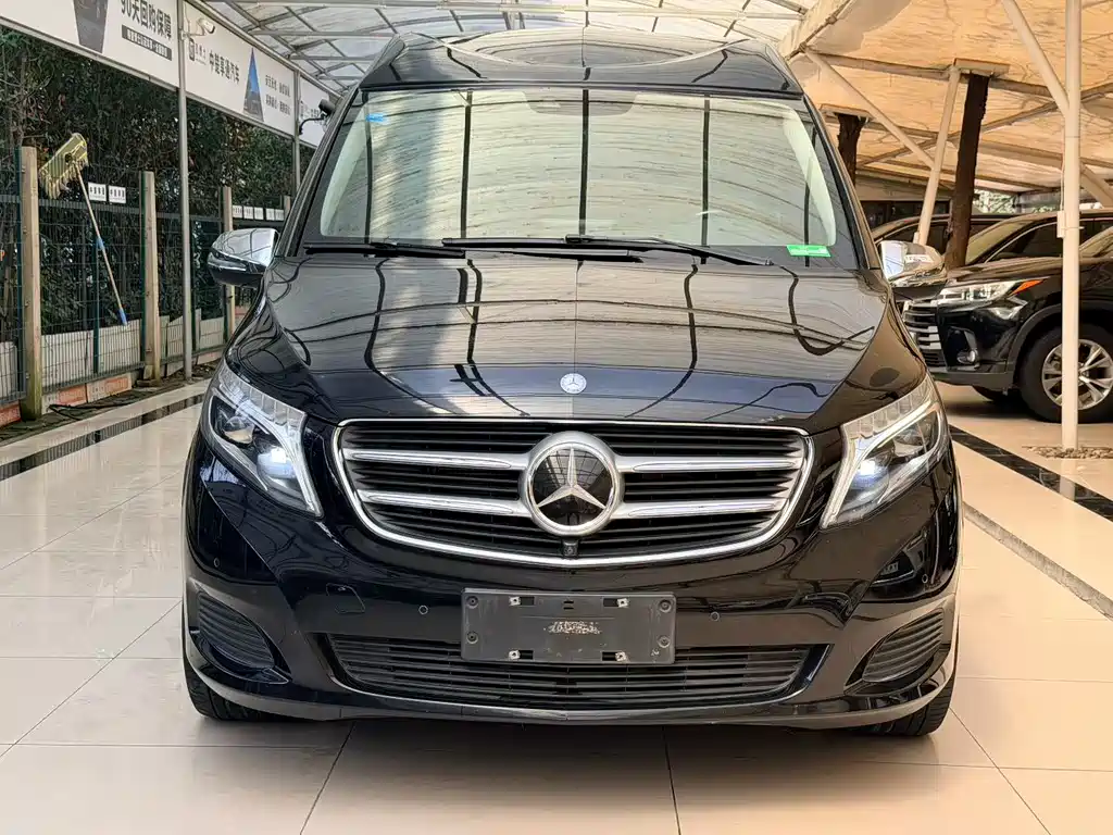Mercedes-Benz V-Class 2017 — фото 2
