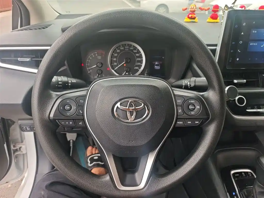 Toyota Corolla 2021 — фото 11