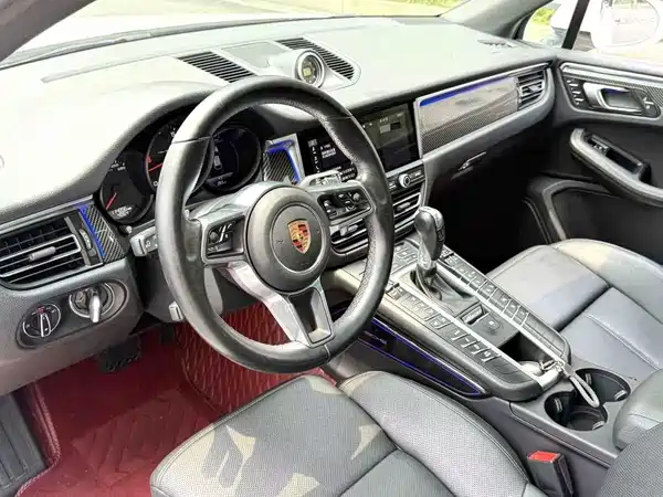 Porsche Macan 2020