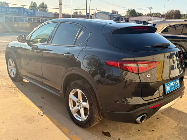 Alfa Romeo Stelvio 2019