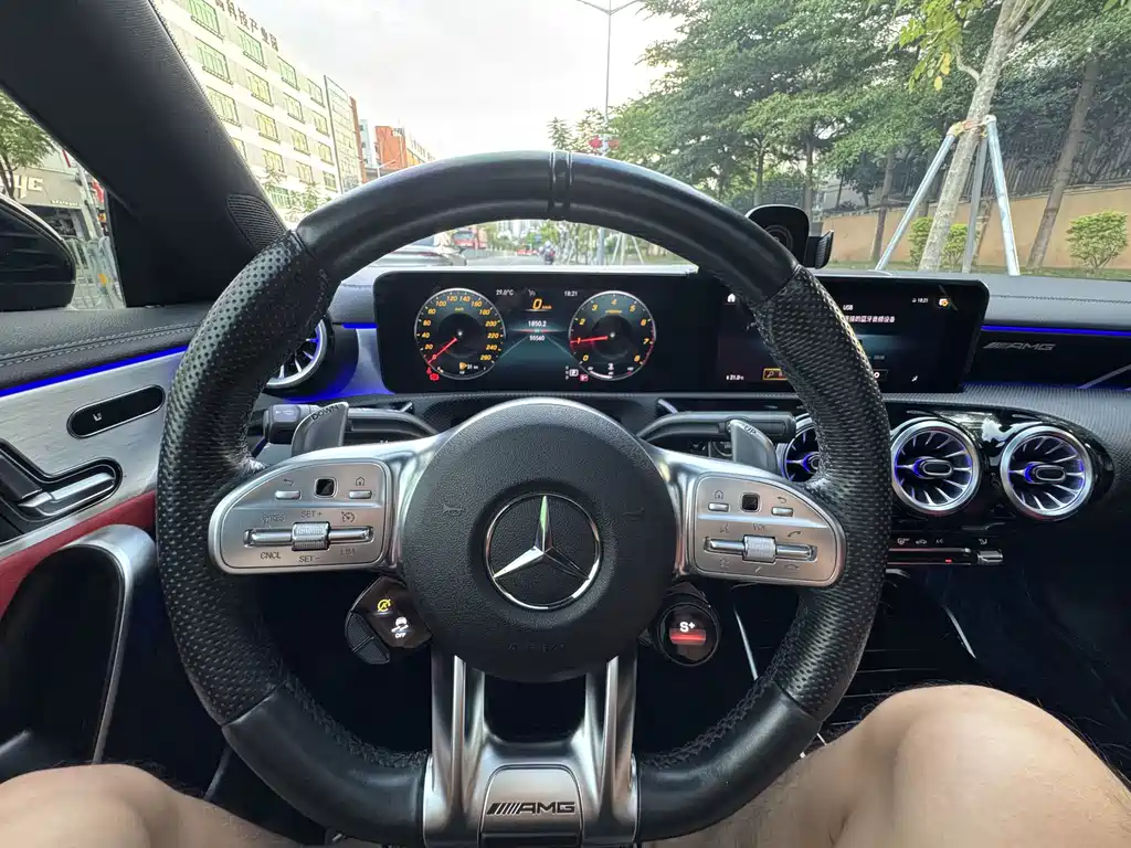 Mercedes-Benz CLA AMG 2022 — фото 9