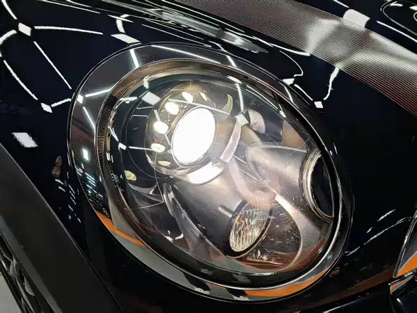 MINI Clubman 2012