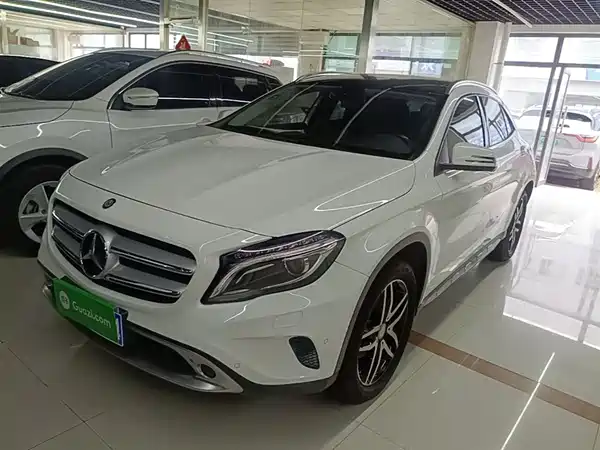 Mercedes-Benz GLA 2016