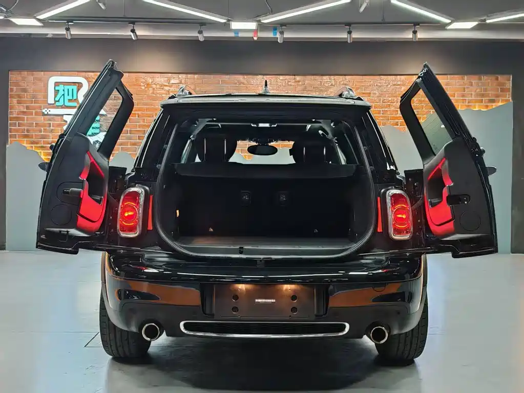 MINI Clubman 2012 — фото 35