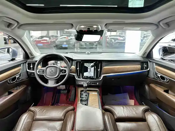 Volvo S90 2017
