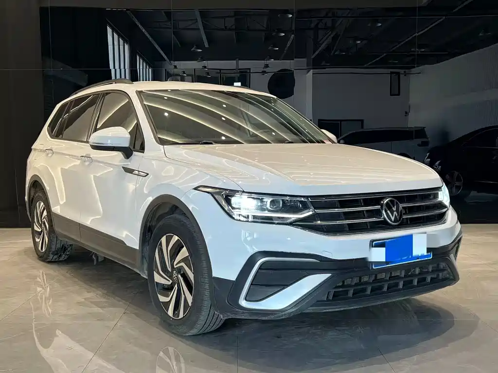 Volkswagen Tiguan L 2022 — фото 3