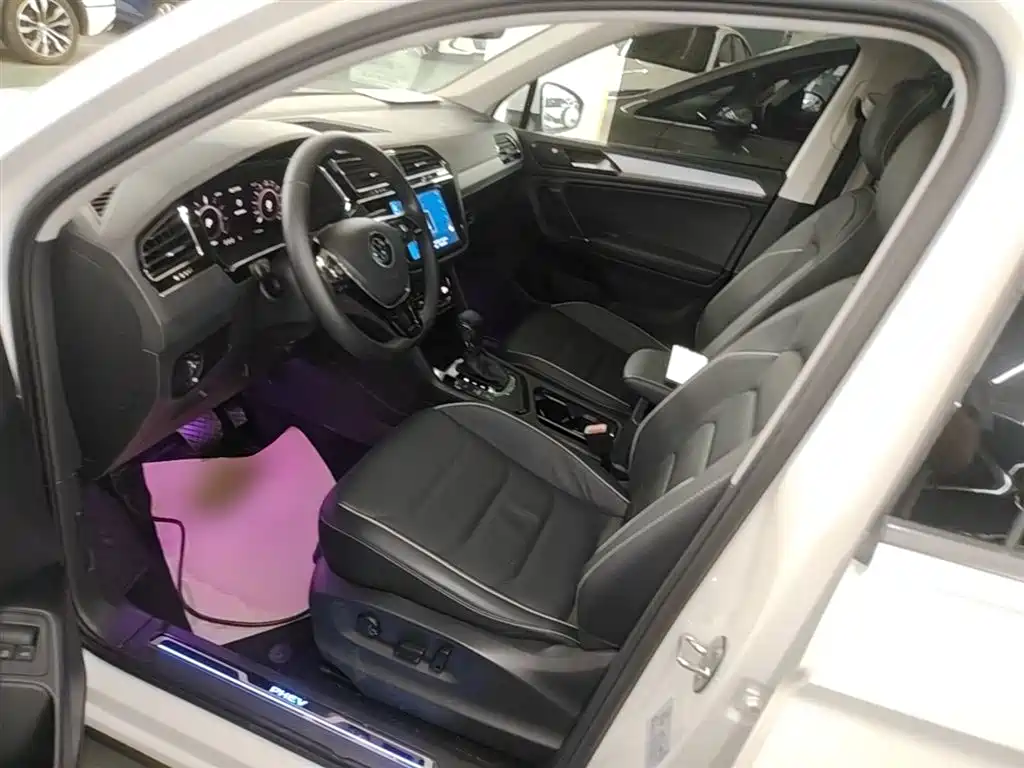 Volkswagen Tiguan L PHEV 2021 — фото 15