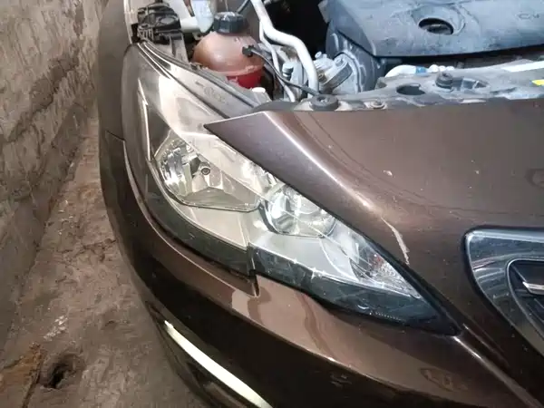 Peugeot 408 2015