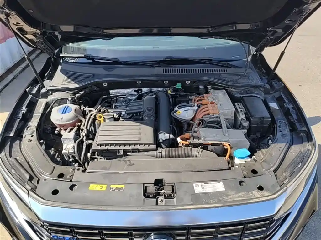 Volkswagen Passat PHEV 2022 — фото 20