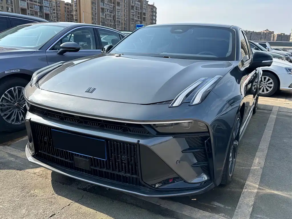 Lynk & Co 03 2022