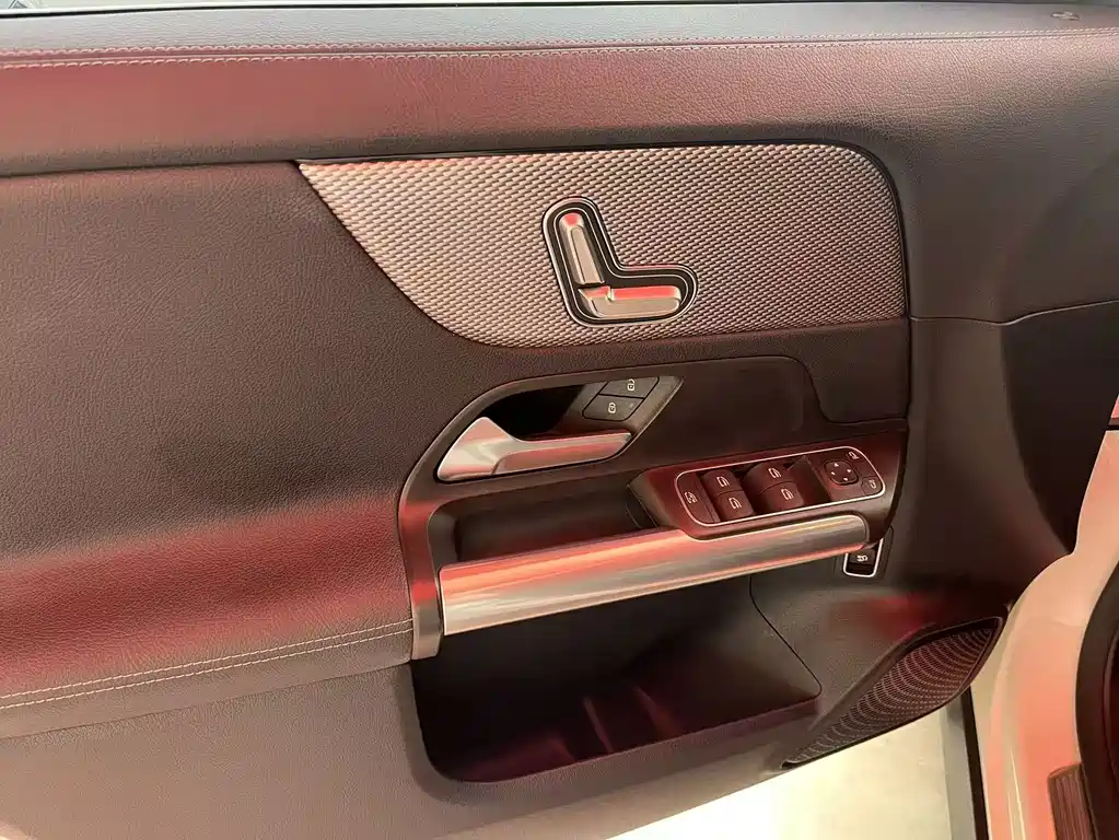 Mercedes-Benz GLA 2021 — фото 4