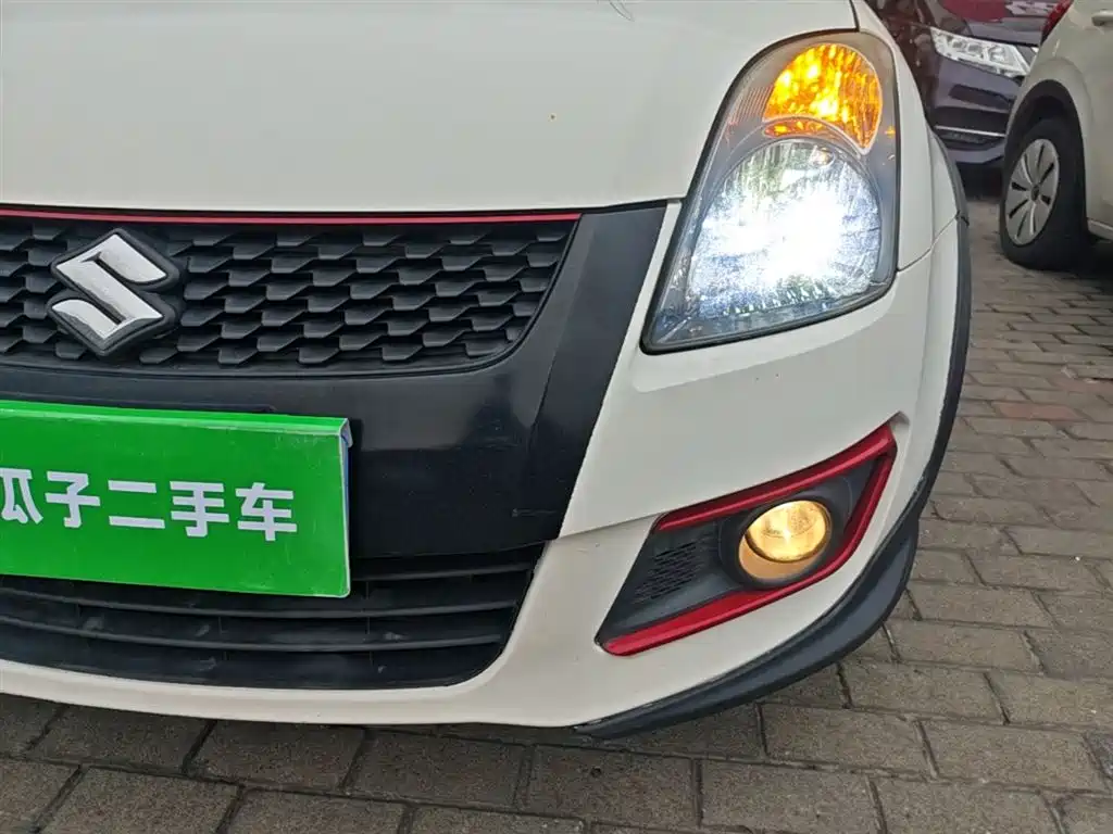 Suzuki Swift 2018 — фото 23