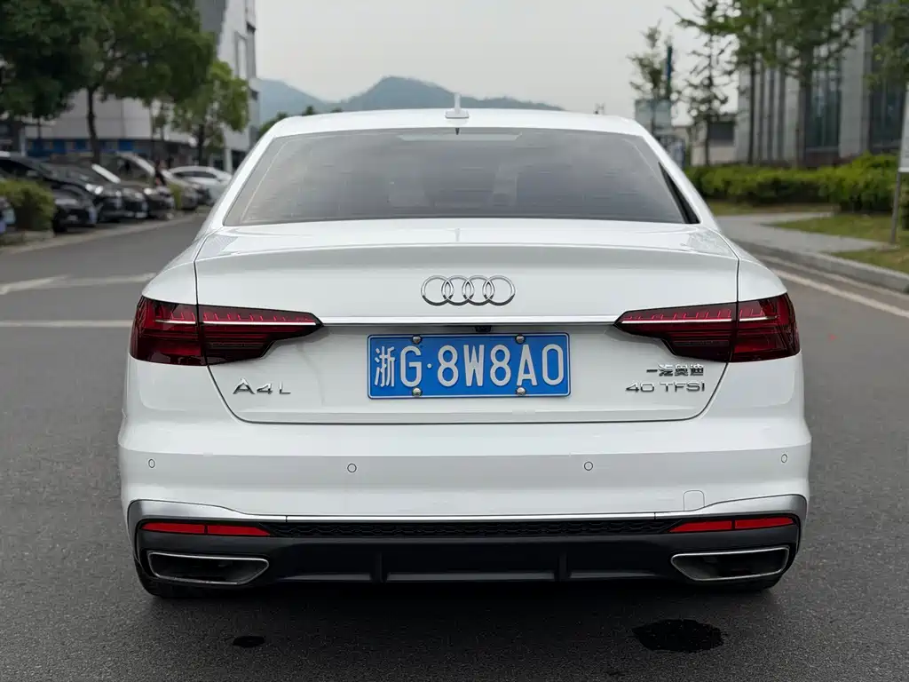 Audi A4L 2020 — фото 14
