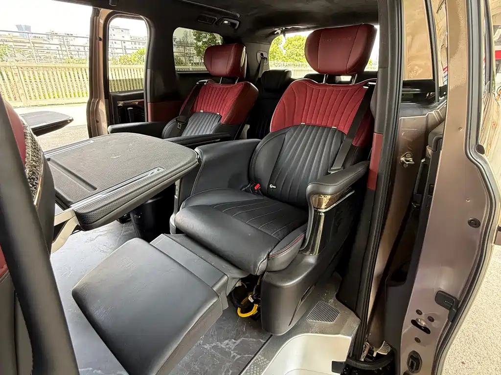 GAC Motor Trumpchi M8 2023 — фото 21