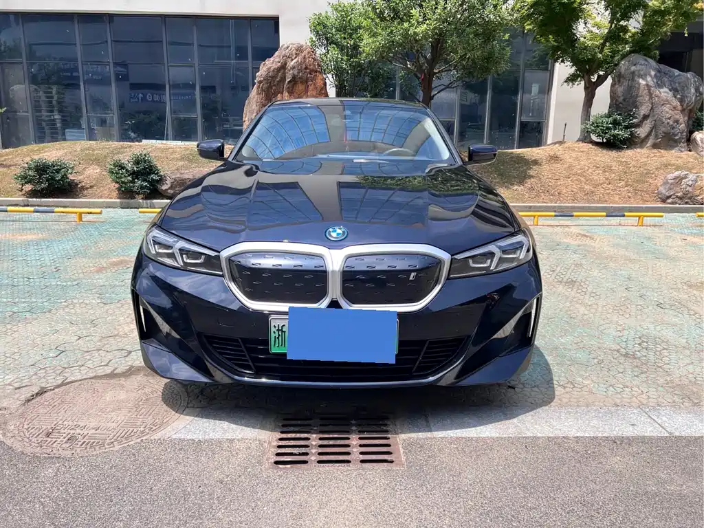 BMW i3 2023