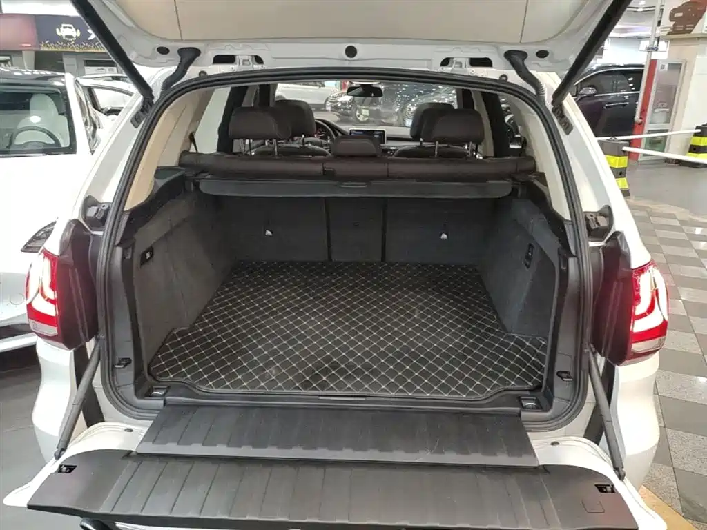 BMW X5 2017 — фото 19