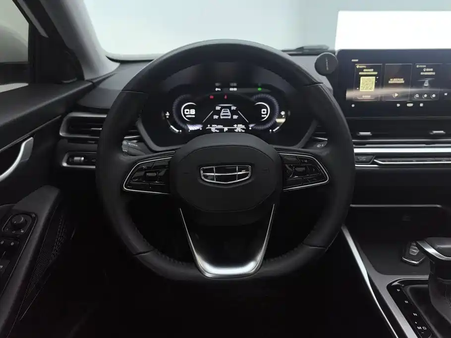 Geely Emgrand 2023 — фото 15
