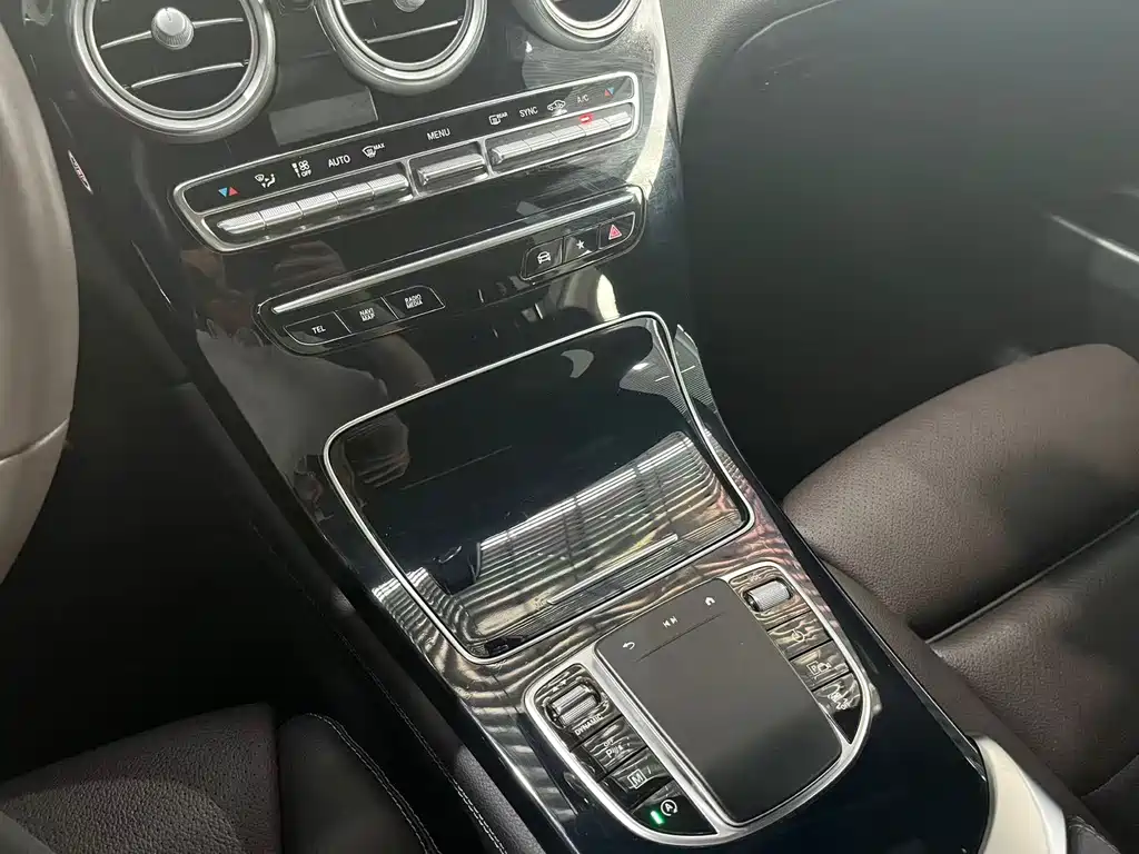 Mercedes-Benz GLC 2022 — фото 15