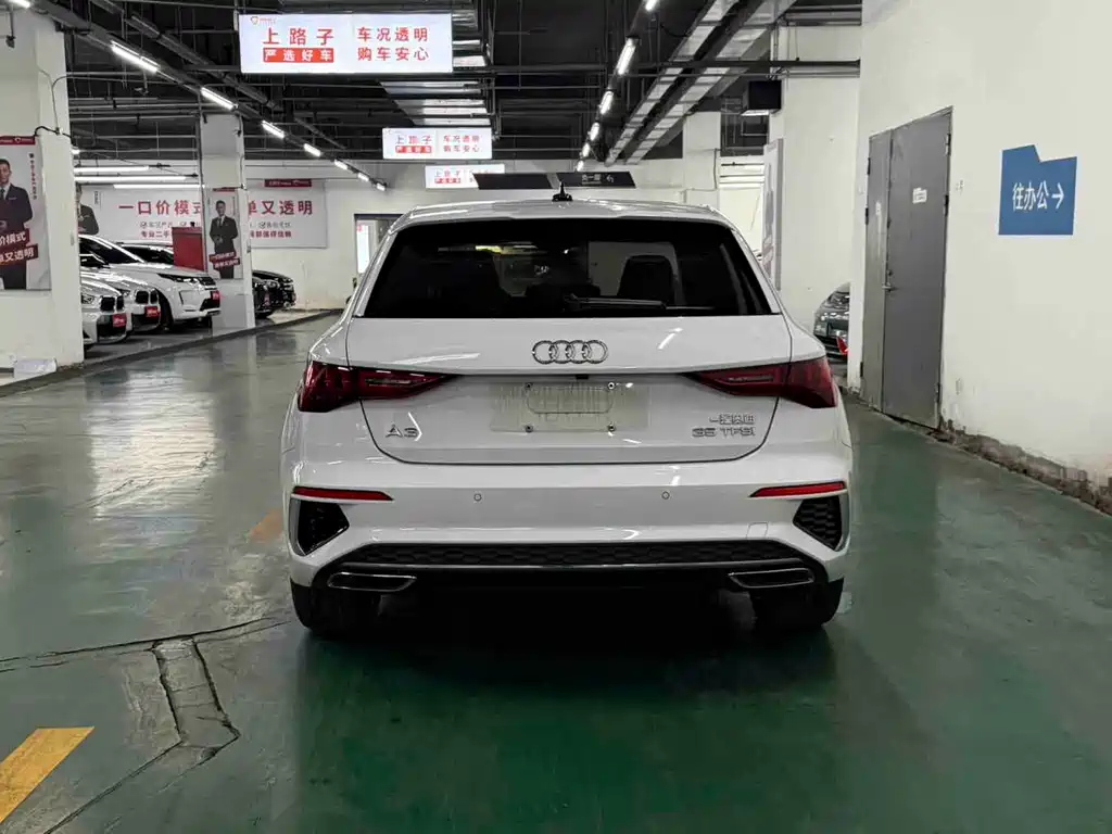 Audi A3 2023 — фото 11