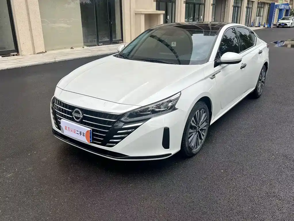 Nissan Teana 2023 — фото 1