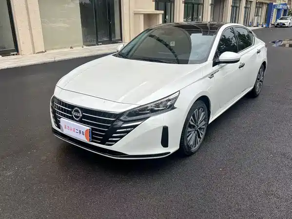 Nissan Teana 2023