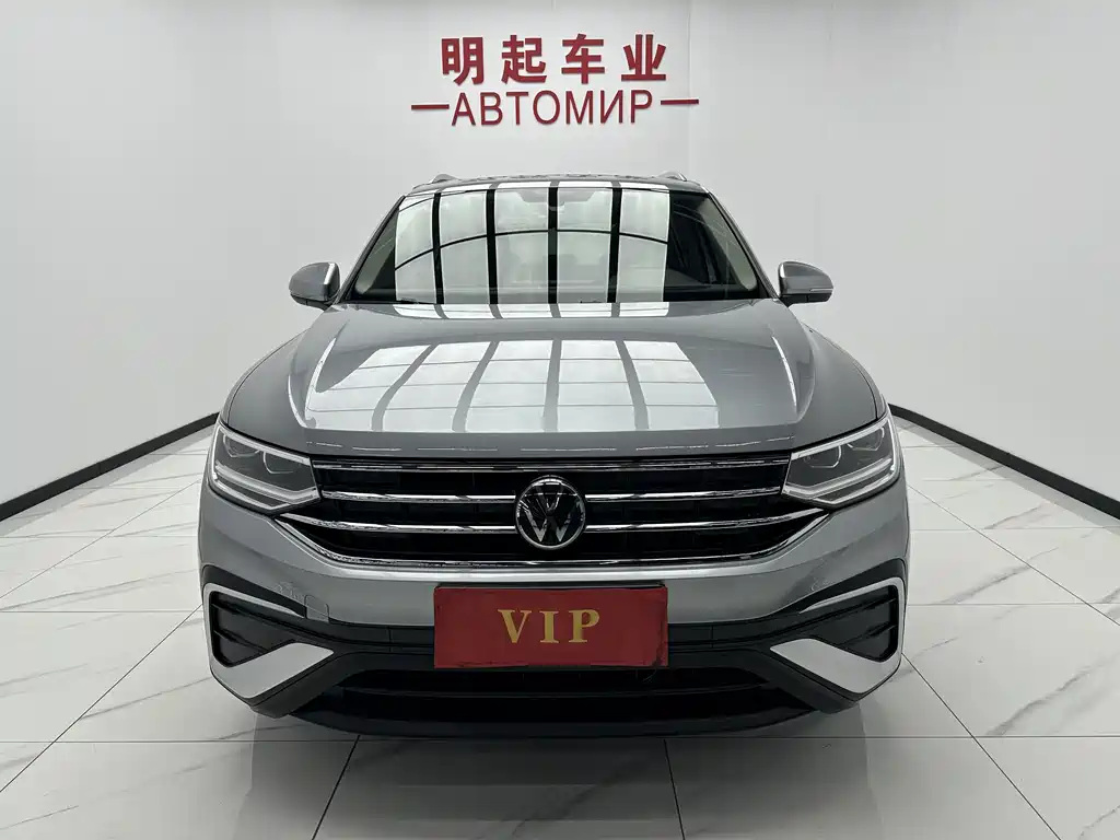 Volkswagen Tiguan L 2023 — фото 2