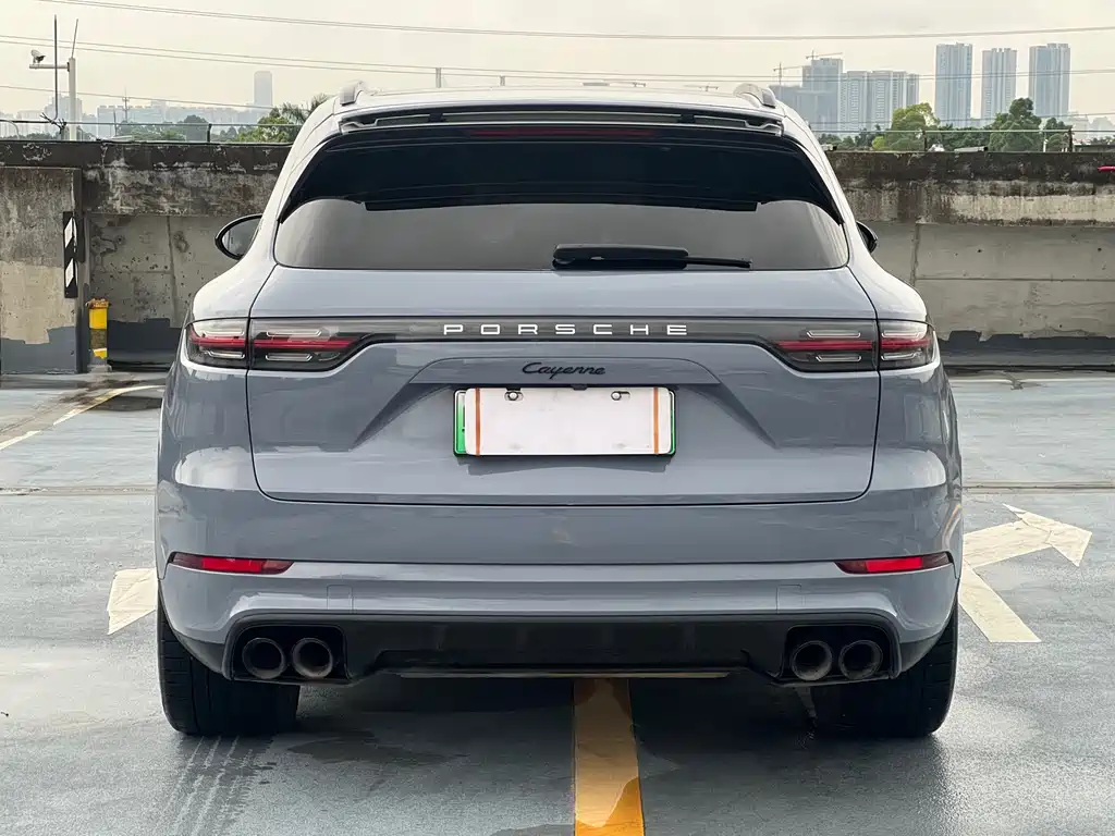 Porsche Cayenne Hybrid 2019 — фото 6