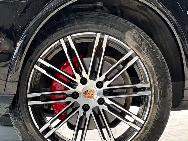Porsche Cayenne 2011