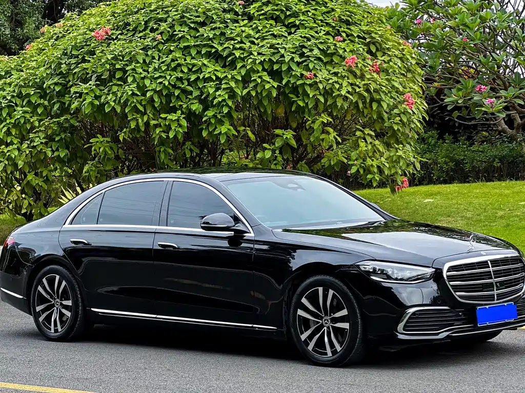 Mercedes-Benz S-Class 2024 — фото 3