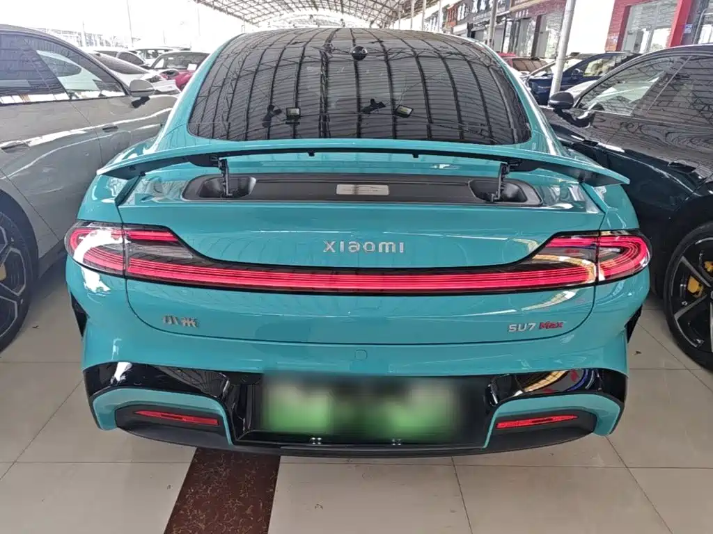 Xiaomi SU7 2025