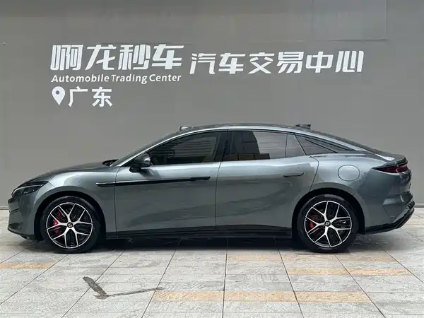 BYD Han L 2025