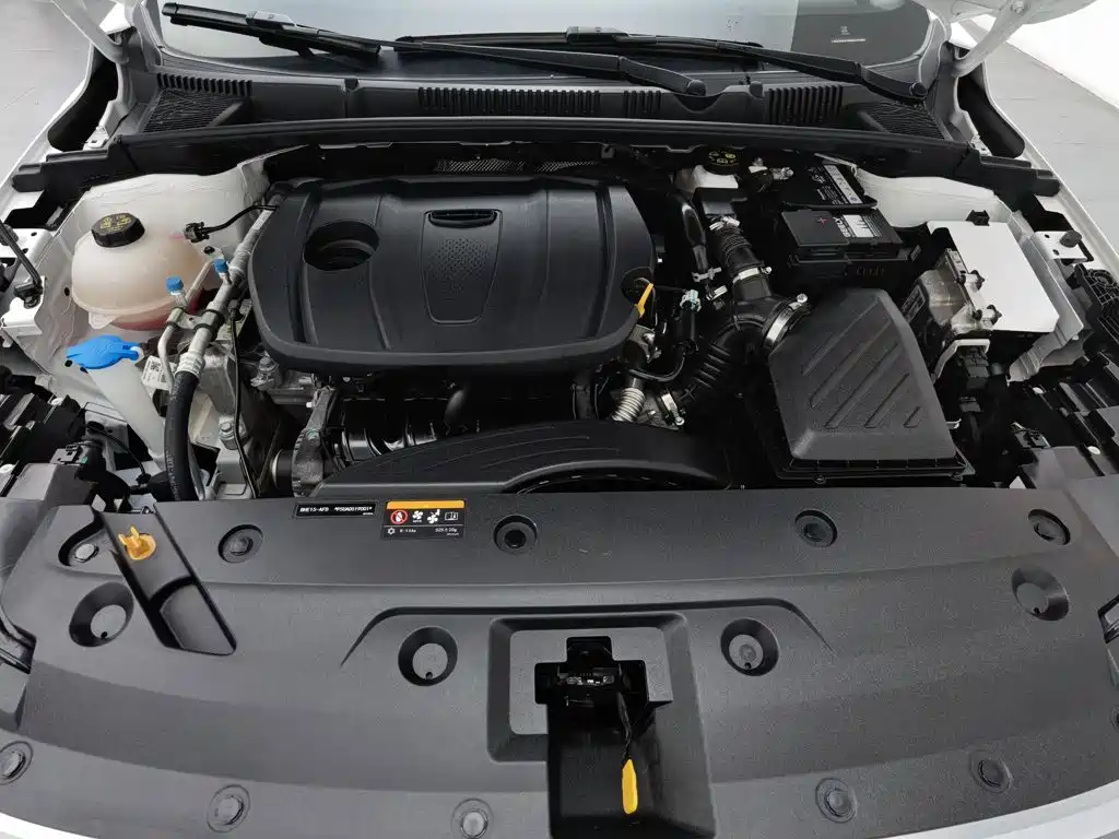 Geely Emgrand 2024