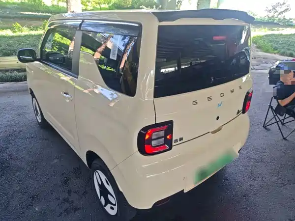Geely Galaxy Panda 2025