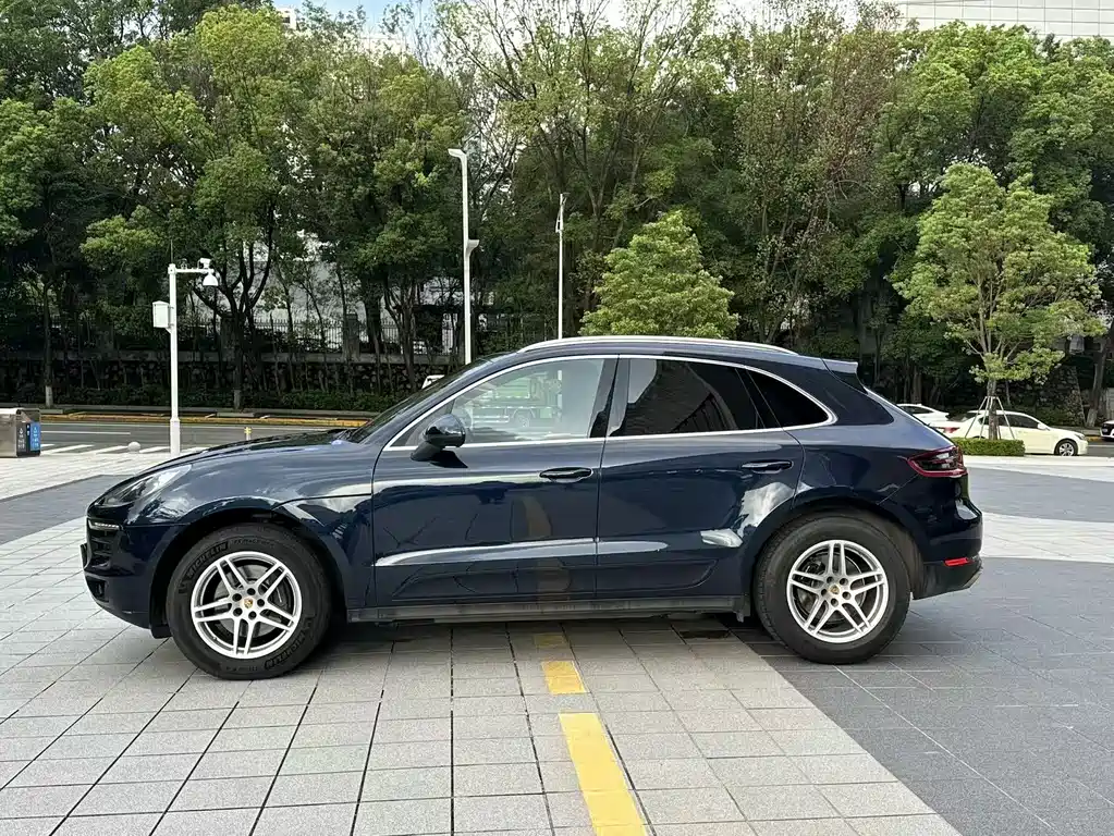 Porsche Macan 2018 — фото 4