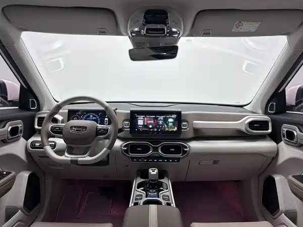 Geely ICON 2022