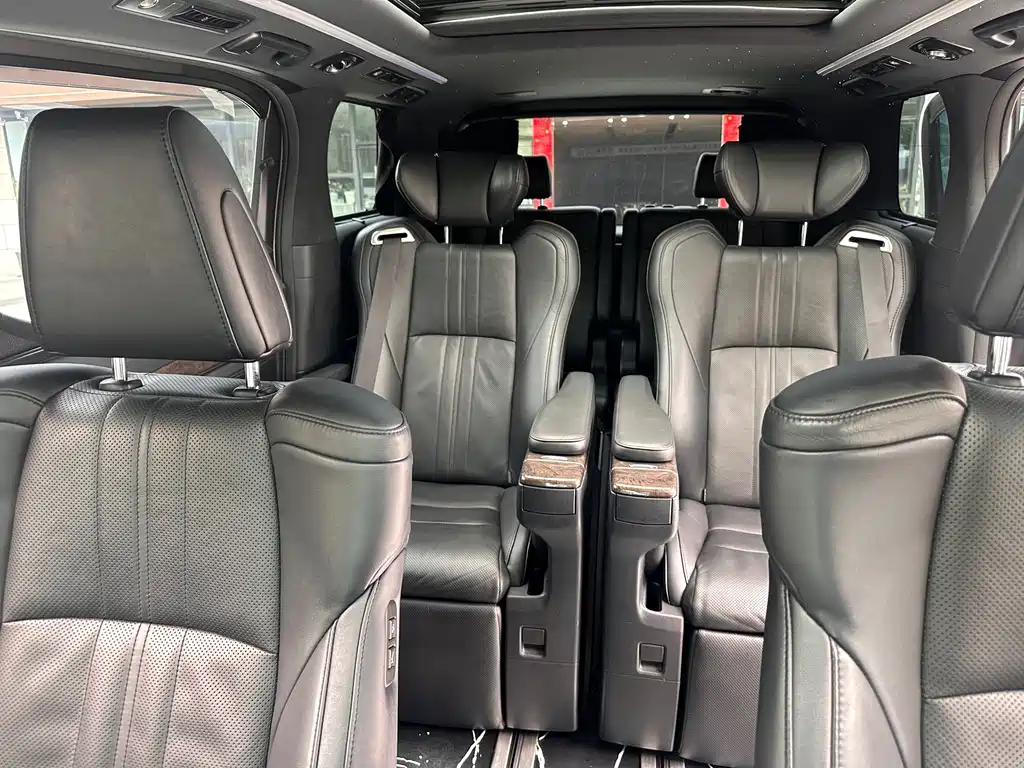 Toyota Alphard 2020 — фото 15