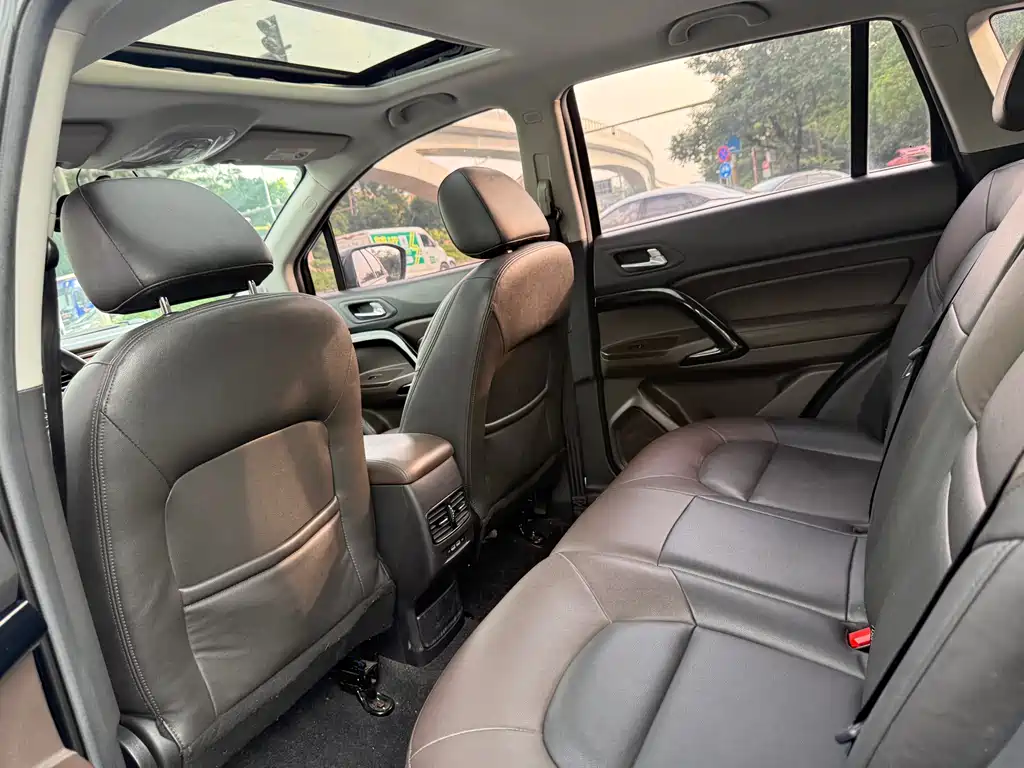 GAC Motor GS4 Hybrid 2019 — фото 11