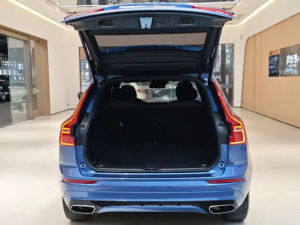 Volvo XC60 2020 — фото 16