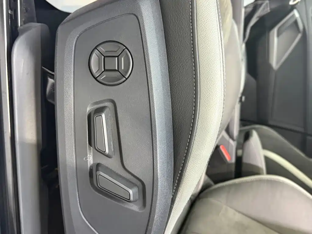 Audi Q3 2023 — фото 10