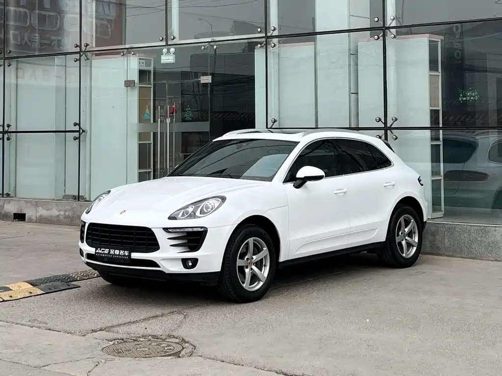 Porsche Macan 2018 — фото 1