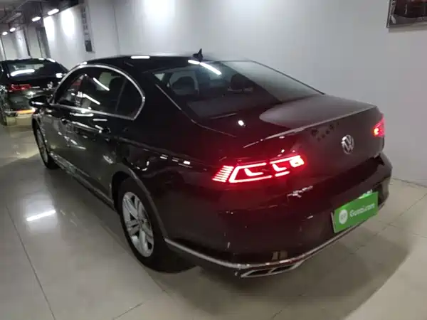 Volkswagen Magotan 2025