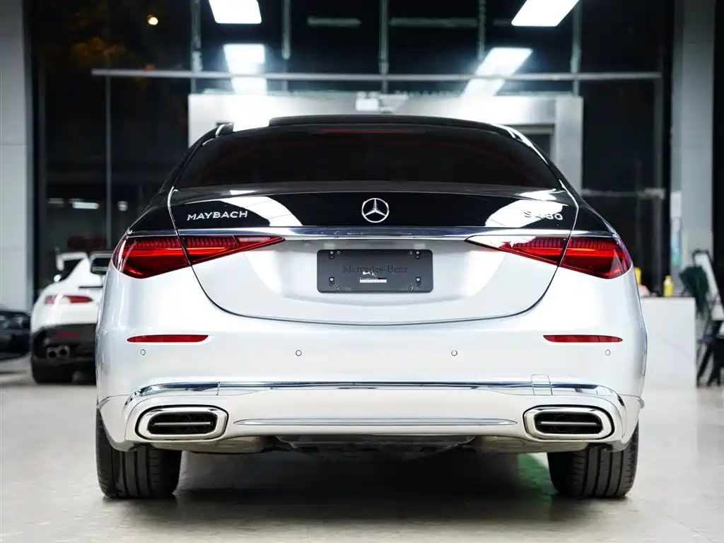 Mercedes-Benz S-Class 2025